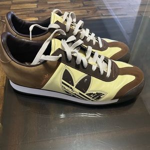 adidas Brown and Cream Samoa
